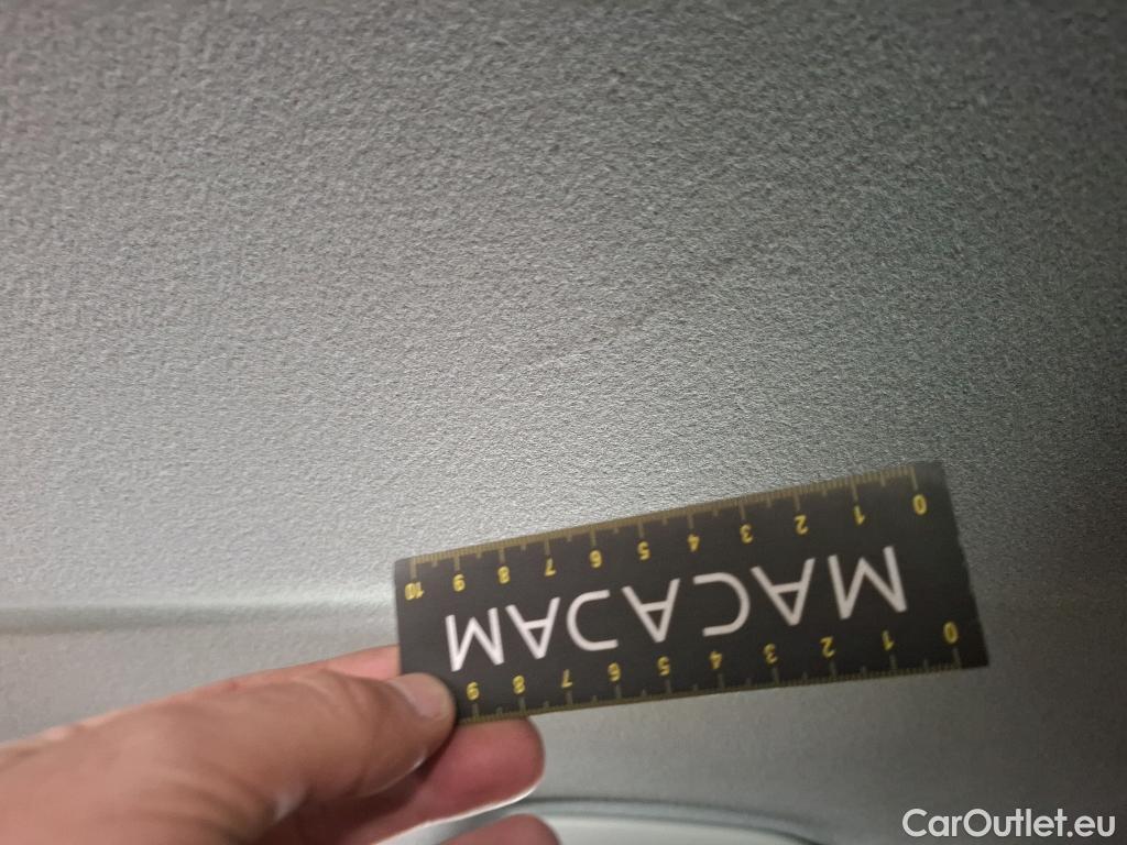  Toyota  Yaris TOYOTA  Hybride / 2019 / 5P / Berline Hybride 116h Design #31