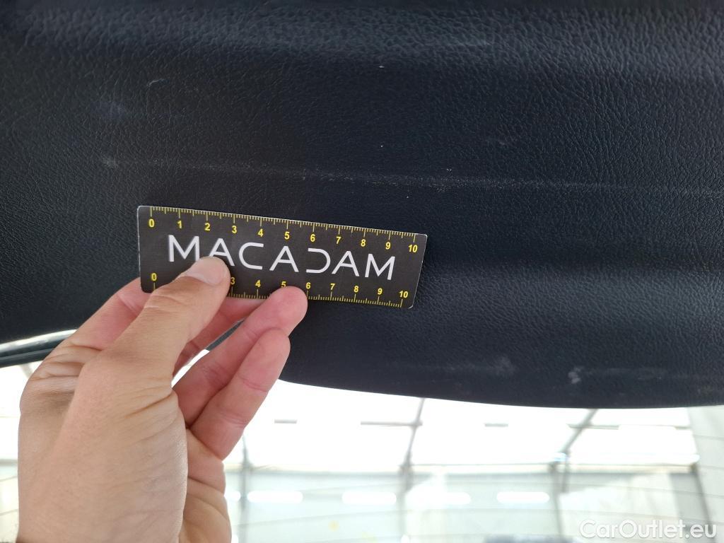  Toyota  Yaris TOYOTA  Hybride / 2017 / 5P / Berline 1.5 VVT-I HYBRID France Business #3