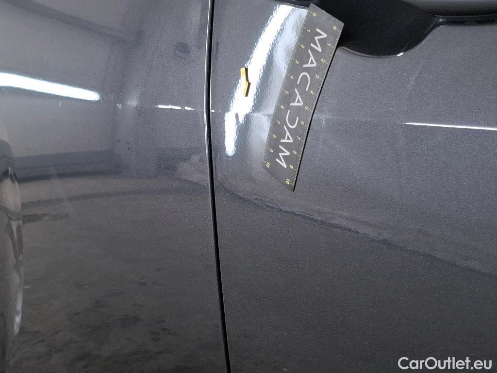  Toyota  Yaris TOYOTA  Hybride / 2019 / 5P / Berline Hybride 116h Design #23