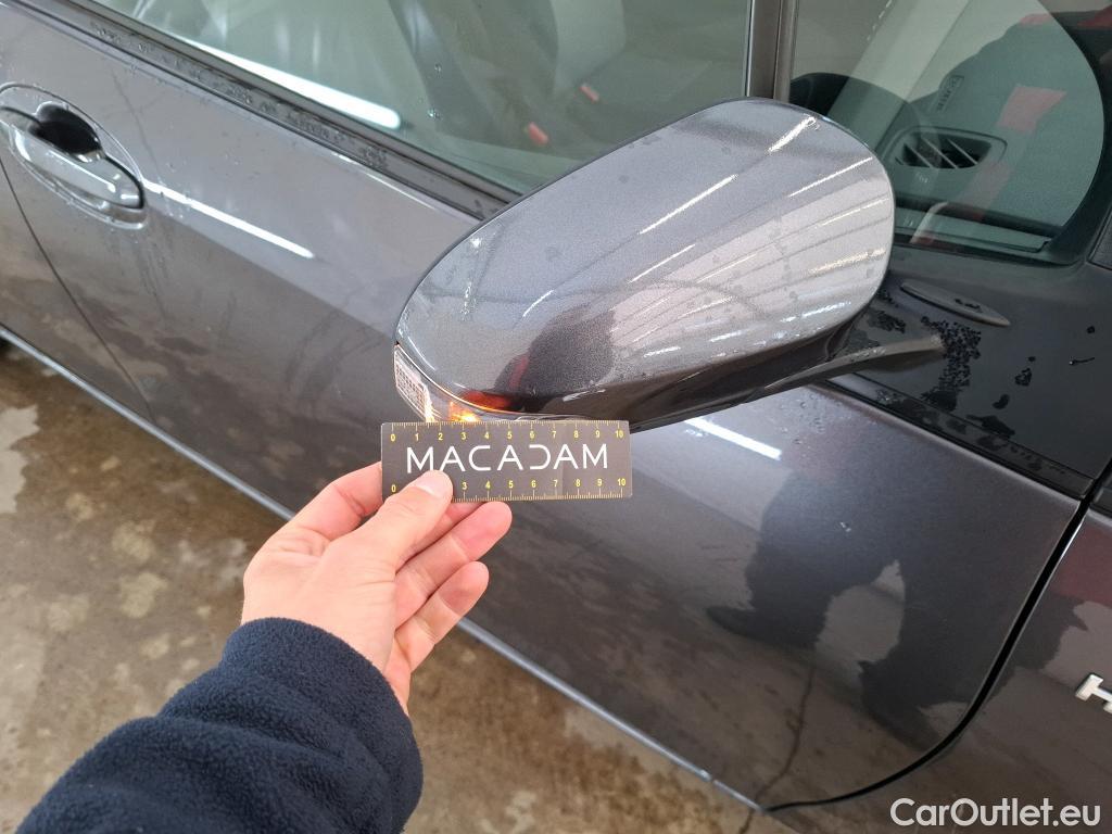  Toyota  Yaris TOYOTA  Hybride / 2017 / 5P / Berline 1.5 VVT-I HYBRID France Business #18