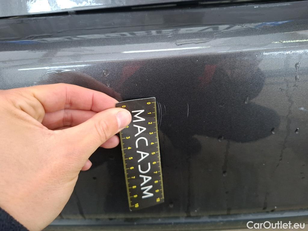  Toyota  Yaris TOYOTA  Hybride / 2017 / 5P / Berline 1.5 VVT-I HYBRID France Business #22