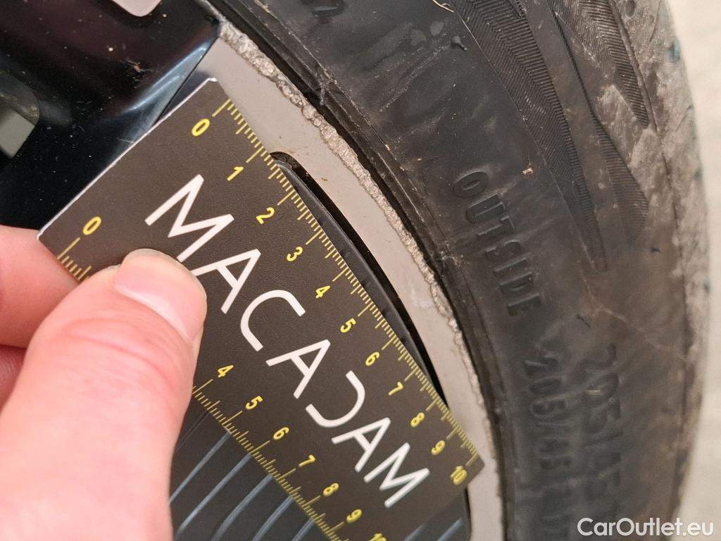  Peugeot  208  (e-) GT Pack 50kWh BVA #22