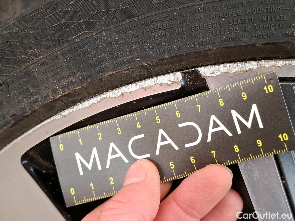  Peugeot  208  (e-) GT Pack 50kWh BVA #11