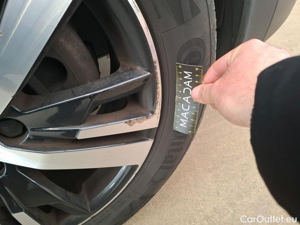  Peugeot  5008  Allure Business 2.0 HDi 180CV BVA8 E6dT #28