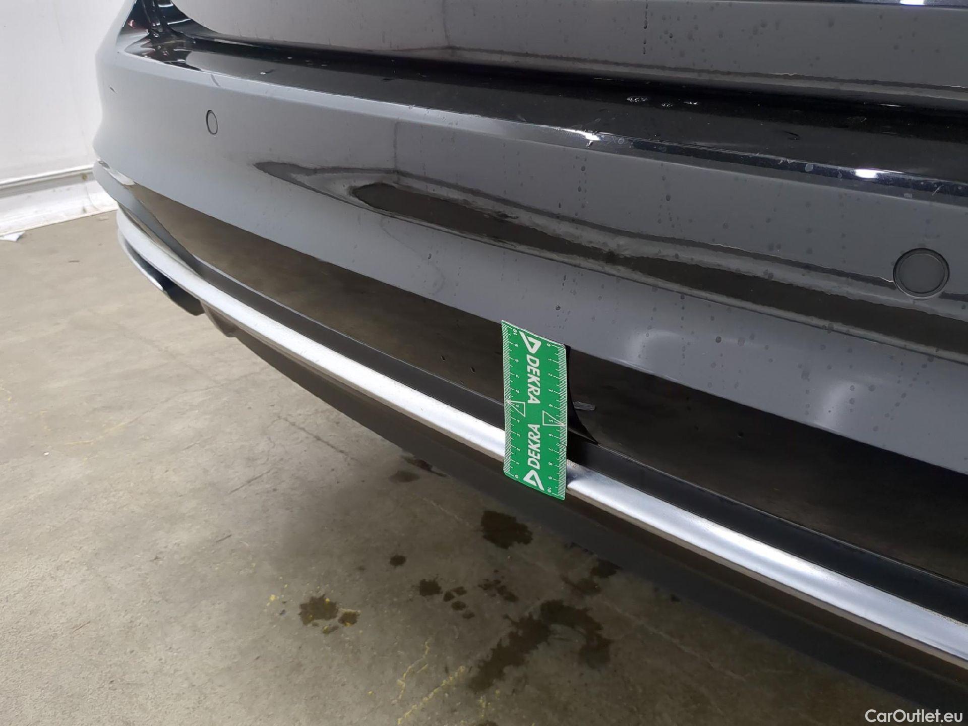  Audi  A4  Avant 30 TDI Business Line 2.0 TDI 135CV BVA7 E6d #18