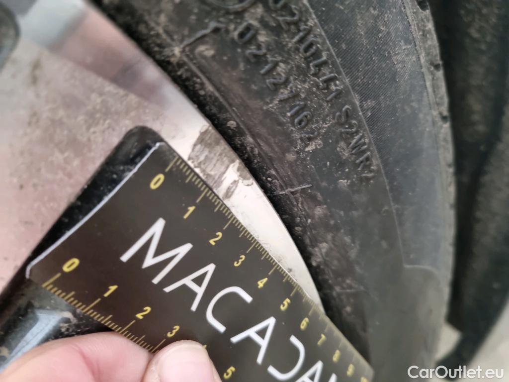  Bmw  Serie 1 BMW Série 1 / 2019 / 5P / Berline 116d DKG7 Business Design #5