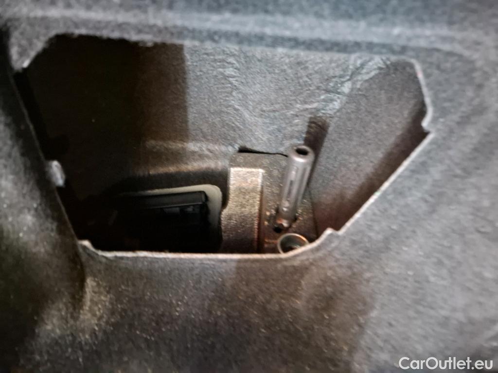  Bmw  X2 Série  sDrive 18i Lounge 1.5 135CV BVA7 E6d #11