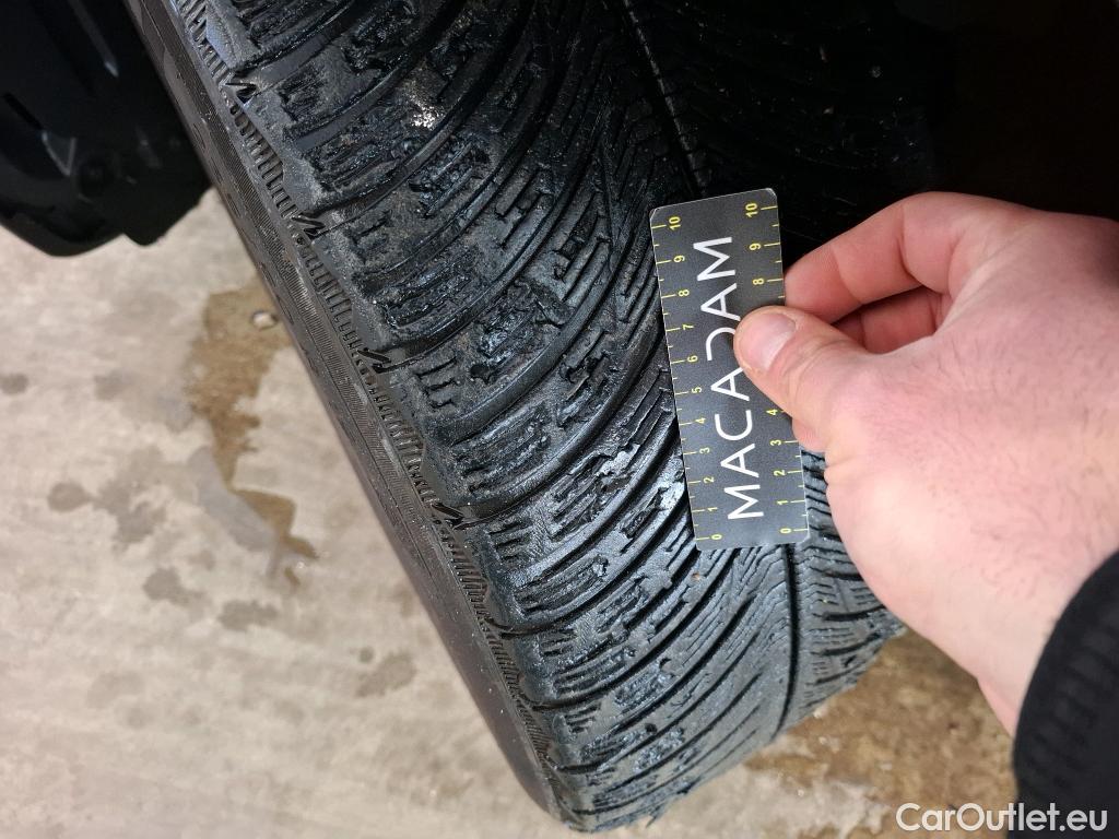  Mercedes  GLB MERCEDES-BENZ  / 2019 / 5P / SUV  200 d AMG Line #6