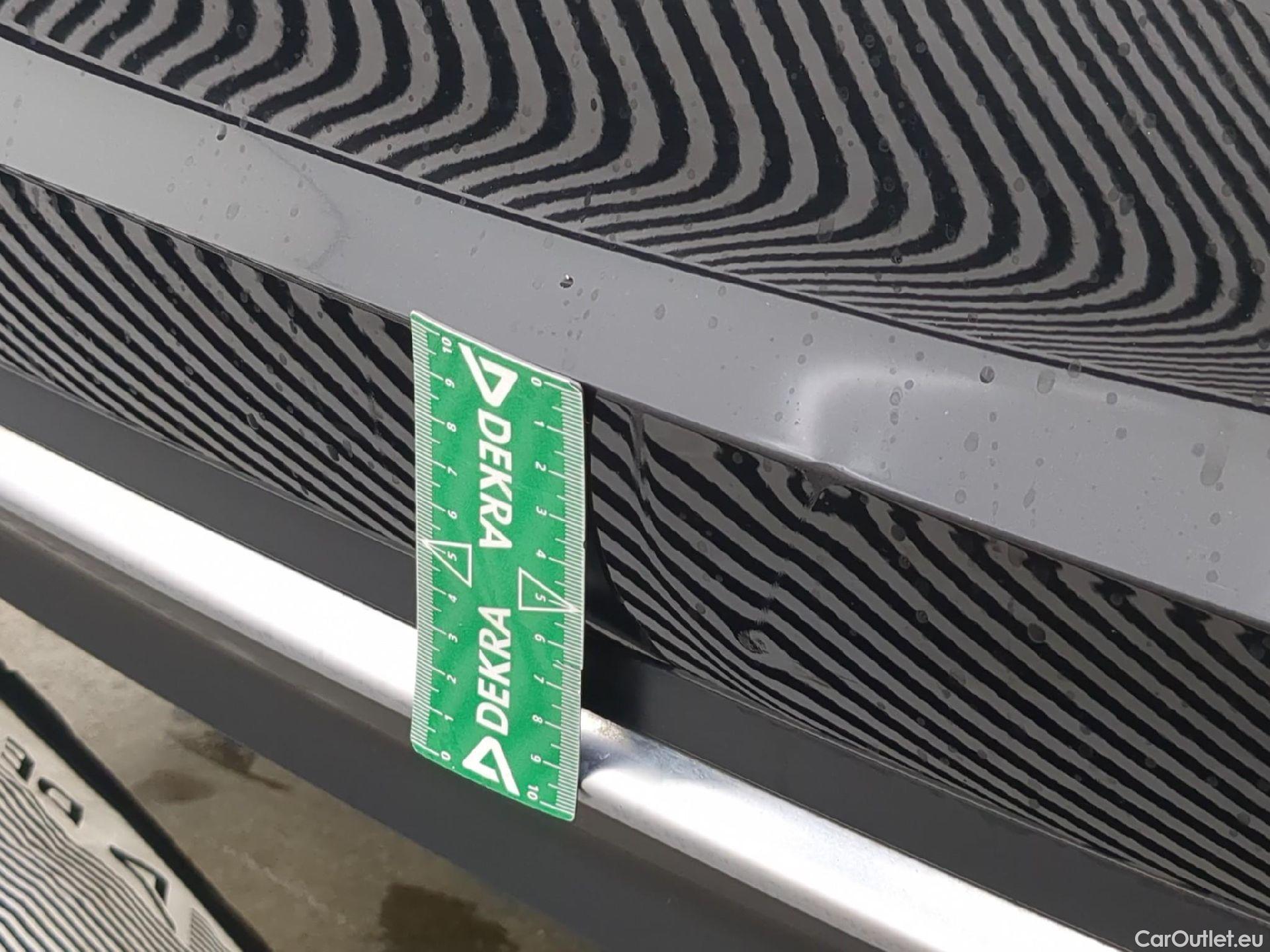  Audi  A4  Avant 30 TDI Business Line 2.0 TDI 135CV BVA7 E6d #19