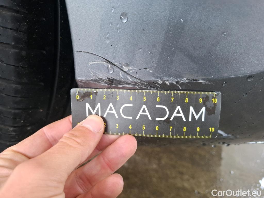  Mercedes  A-Klasse MERCEDES-BENZ Classe A Compact / 2018 / 5P / Berline A 180 Progressive Line #2