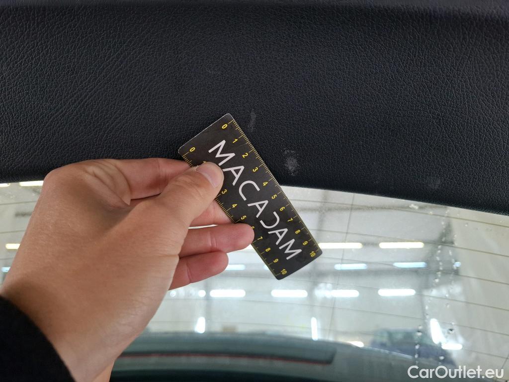  Mercedes  A-Klasse MERCEDES-BENZ Classe A Compact / 2018 / 5P / Berline A 180 Progressive Line #34