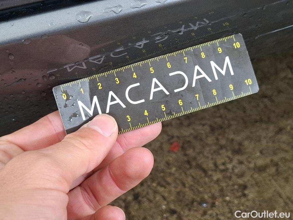  Mercedes  A-Klasse MERCEDES-BENZ Classe A Compact / 2018 / 5P / Berline A 180 Progressive Line #22