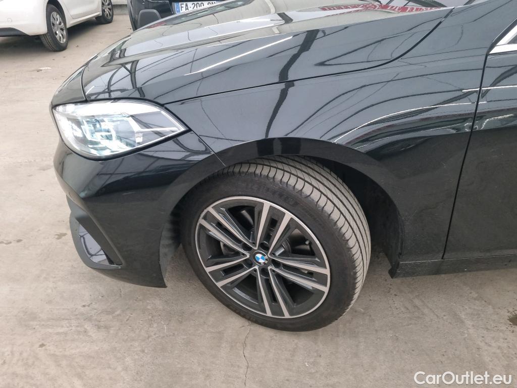  Bmw  Serie 1 BMW Série 1 / 2019 / 5P / Berline 116d DKG7 Business Design #1