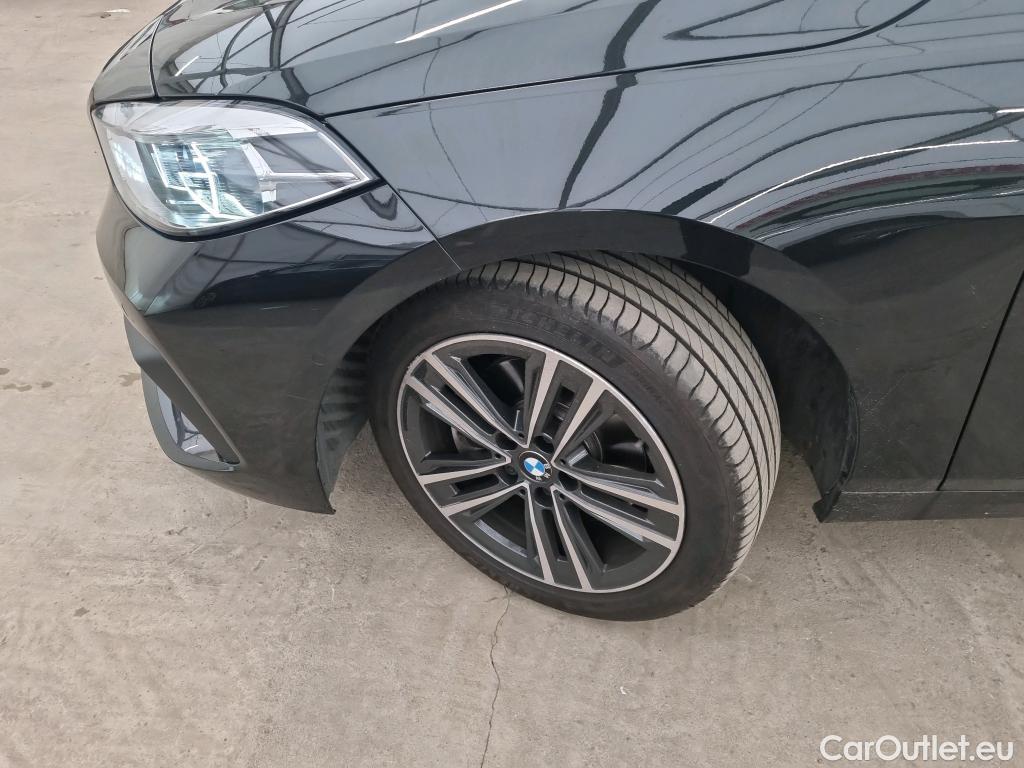  Bmw  Serie 1 BMW Série 1 / 2019 / 5P / Berline 116d DKG7 Business Design #9