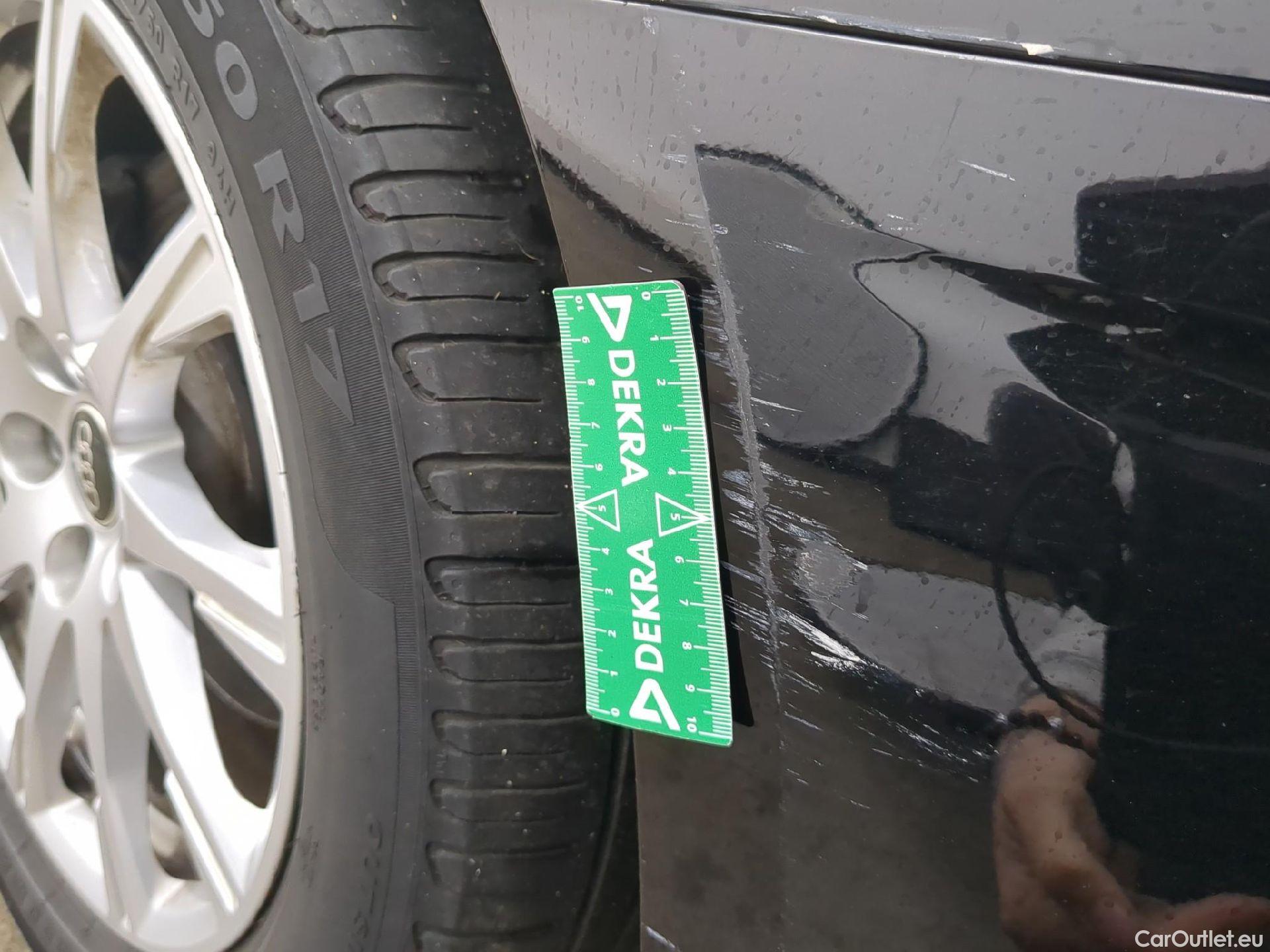  Audi  A4  Avant 30 TDI Business Line 2.0 TDI 135CV BVA7 E6d #7