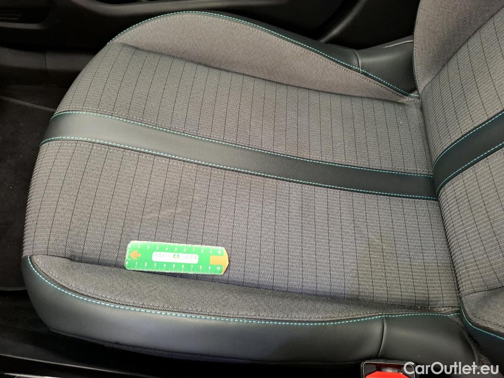  Peugeot  2008  Allure Business 1.2 PureTech 130CV BVM6 E6d #21