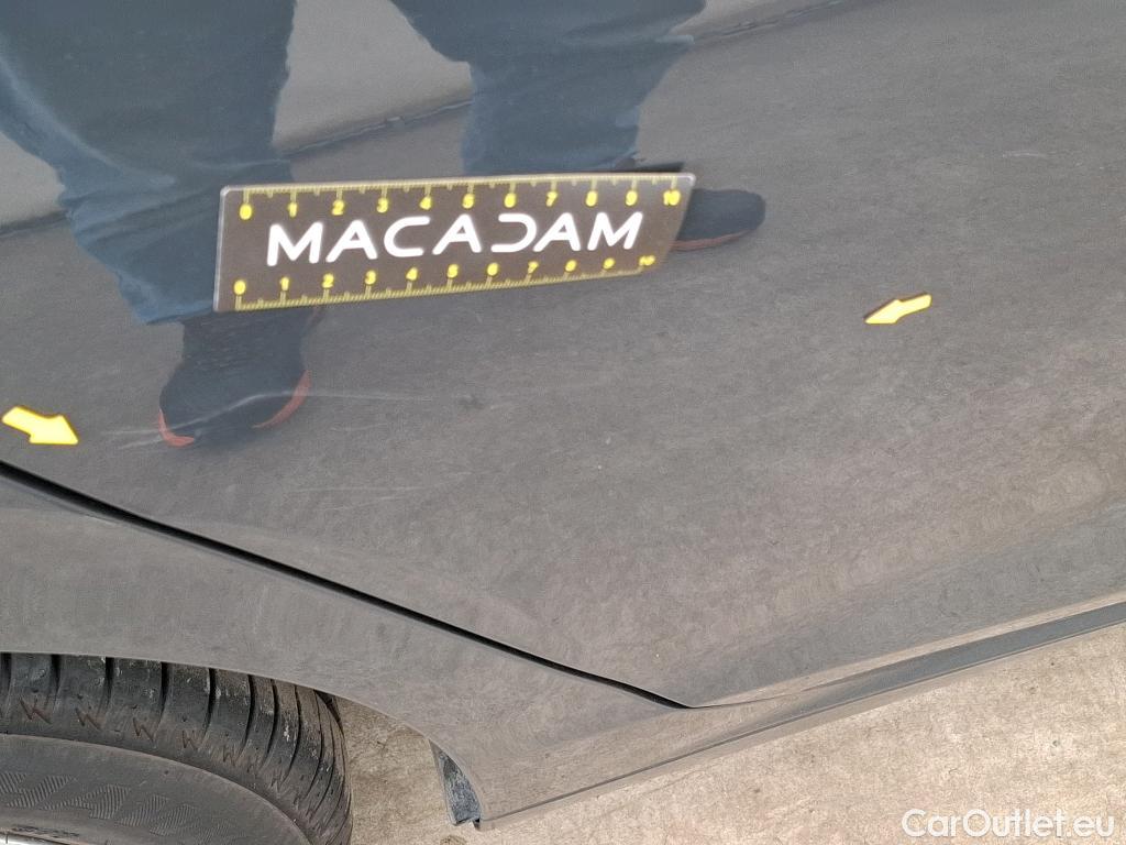  Volkswagen  Golf  VOLKSWAGEN / 2020 / 5P / Berline 1.5 eTSI OPF 150 DSG7 Life Busi #40