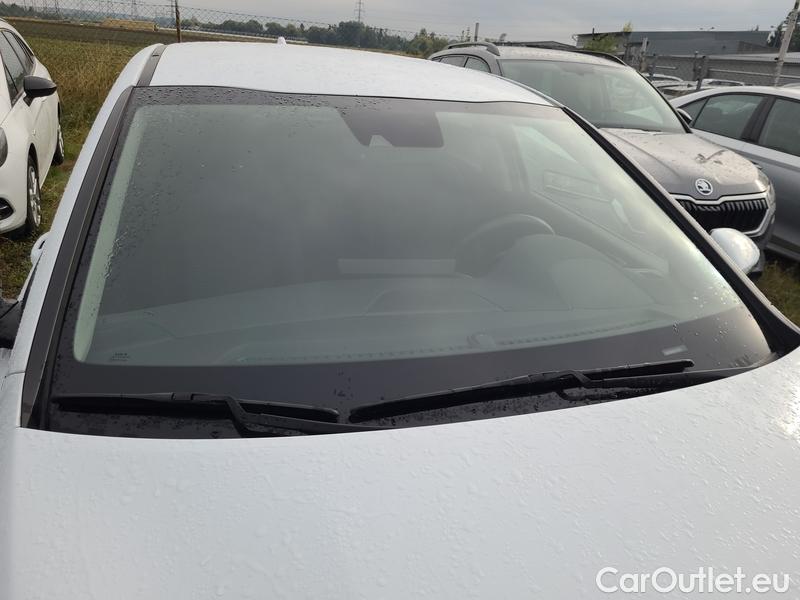  KIA  Cee'd Ceed  (CD) (2018->) Ceed 1.5 T-GDI 118 Top AT #1