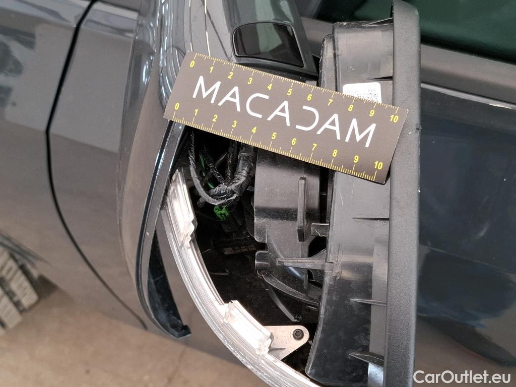  Volkswagen  Golf  VOLKSWAGEN / 2020 / 5P / Berline 1.5 eTSI OPF 150 DSG7 Life Busi #27