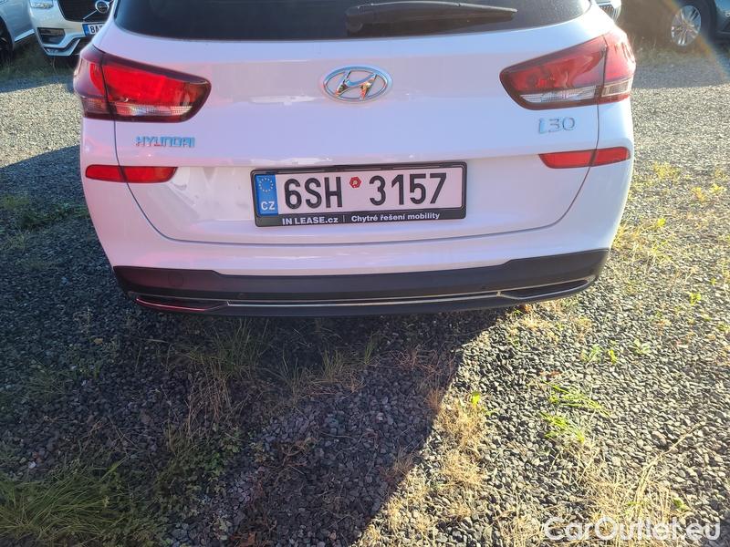  Hyundai  i30  (PD)(01.2017  ->)  kom.1.5T-GDI Family Smart #4