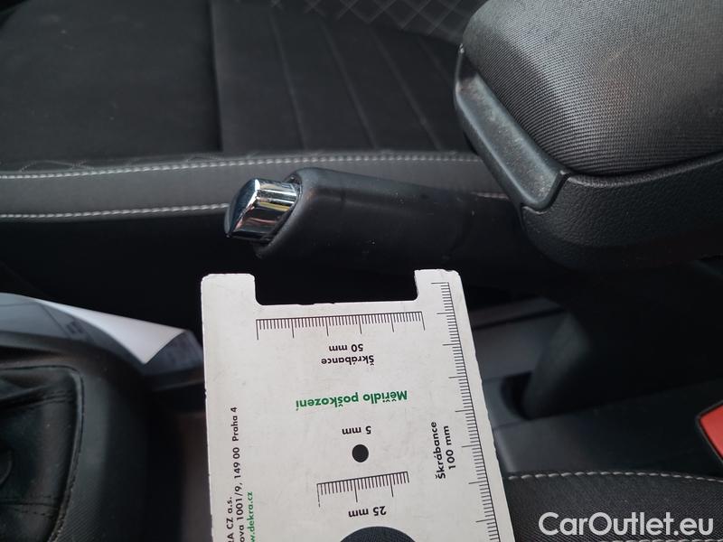  Skoda  Fabia  Combi (2015) Com.1.0TSI 70 Ambition 5d #8