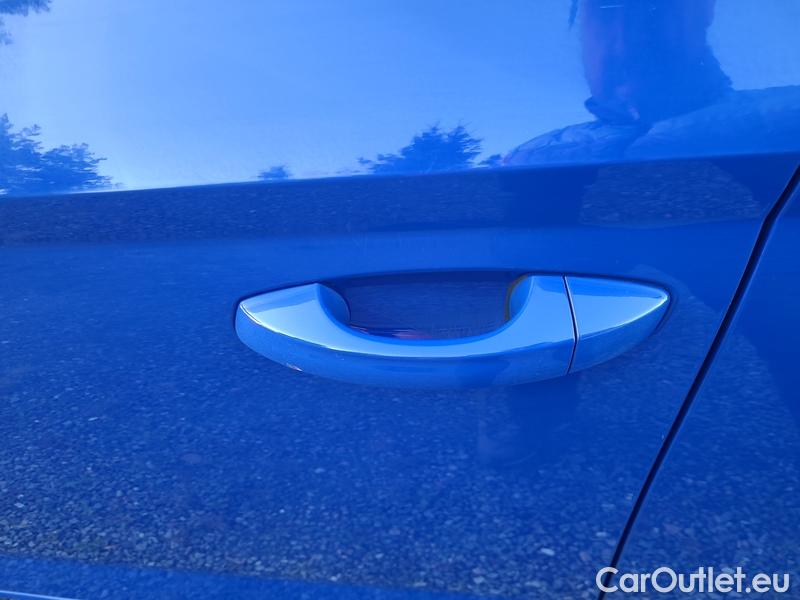  Skoda  Fabia  Combi (2015) Com.1.0TSI 70 Ambition 5d #4