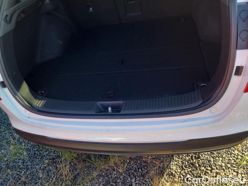  Hyundai  i30  (PD)(01.2017  ->)  kom.1.5T-GDI Family Smart #5