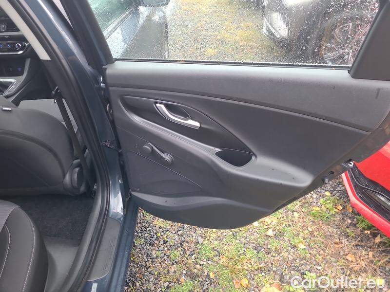  Hyundai  i30   cw (PD)(2017->)  kom. TGDI 120 Start Plus #17