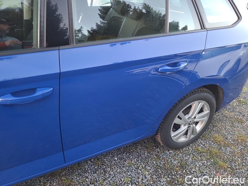  Skoda  Fabia  Combi (2015) Com.1.0TSI 70 Ambition 5d #24