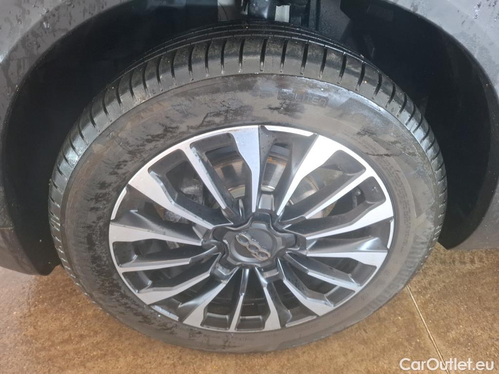  Fiat  500 FIAT X / 2018 / 5P / SUV 1.0 FFly T T3 120ch Cross #8