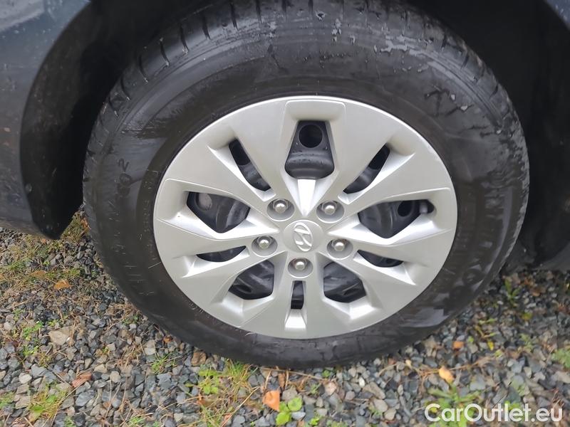  Hyundai  i30   cw (PD)(2017->)  kom. TGDI 120 Start Plus #15