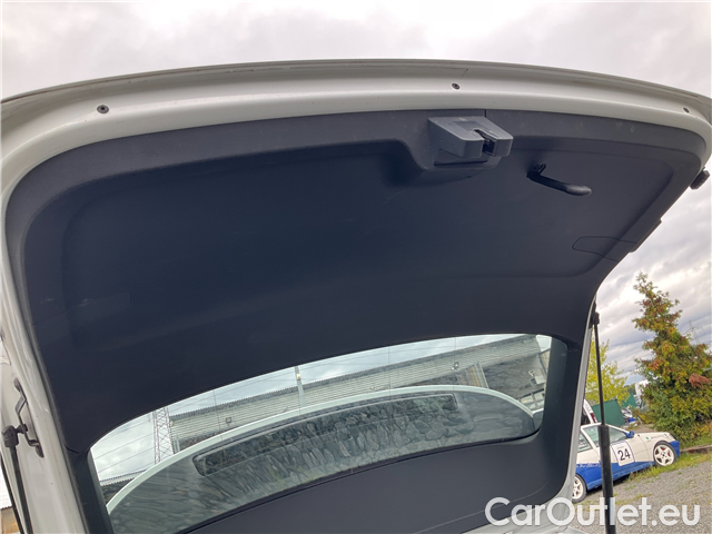  Skoda  Octavia Oct.Combi 2.0TDI 110 Style AT #22