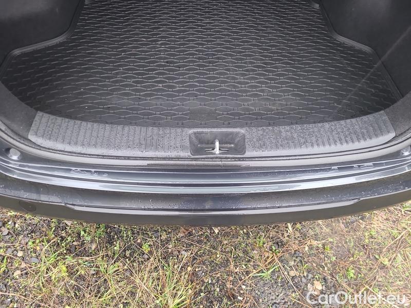  Hyundai  i30   cw (PD)(2017->)  kom.1.5i Family Smart 5d #14