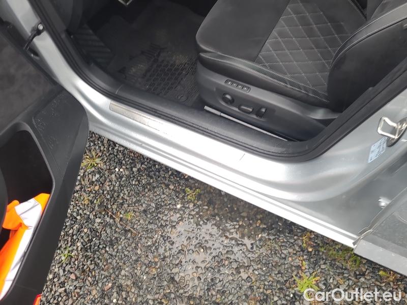  Skoda  Superb  (3V3)(2015) Supe.2.0TDI 147 SportLine Aut #6