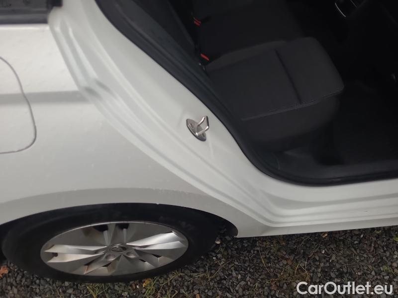  Skoda  Octavia  Combi (NX3)(2020) Oct.Com. 2.0TDI 85 Ambition AT #24