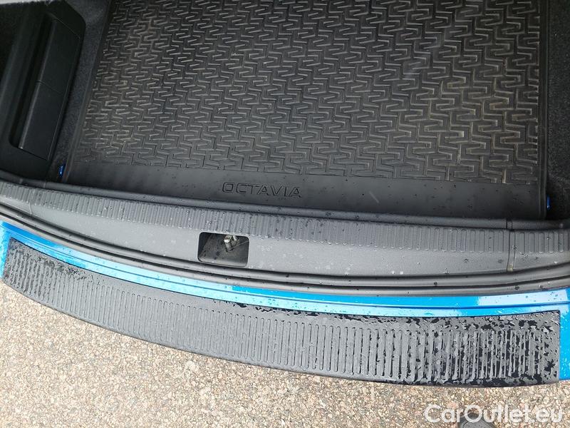  Skoda  Octavia  Combi (NX3)(2020)  Com TDI 110 Style #11