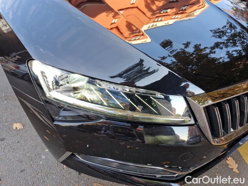  Skoda  Superb  Combi (3V5)(2015) Su.com.2.0TDI 147 4x4 L&K Aut #1