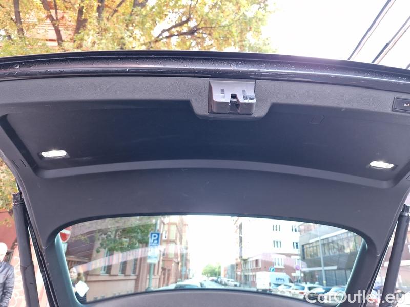  Skoda  Superb  Combi (3V5)(2015) Su.com.2.0TDI 147 4x4 L&K Aut #17