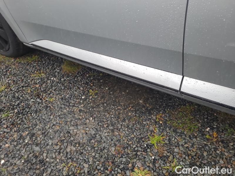  Skoda  Superb  (3V3)(2015) Supe.2.0TDI 147 SportLine Aut #5