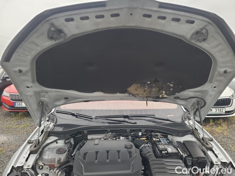  Skoda  Superb  (3V3)(2015) Supe.2.0TDI 147 SportLine Aut #2