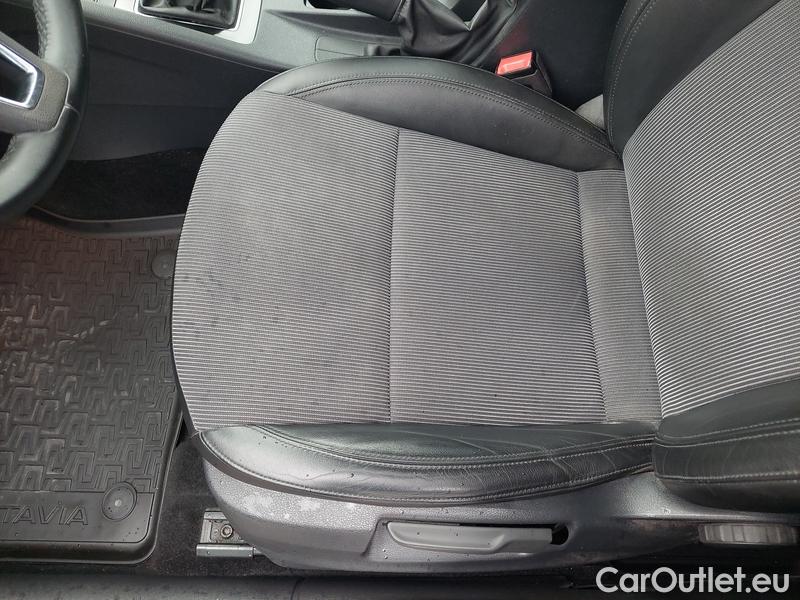  Skoda  Octavia  Combi (NX3)(2020)  Com TDI 110 Style #6