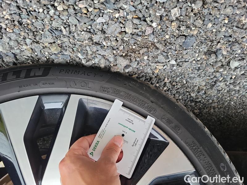  Volvo  V60  (2010)  B4 benzin +Dark AT #10