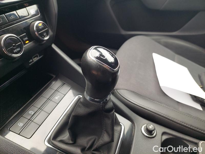  Skoda  Octavia  Combi (NX3)(2020)  Com TDI 110 Style #4