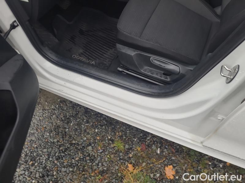  Skoda  Octavia  Combi (NX3)(2020) Oct.Com. 2.0TDI 85 Ambition AT #7