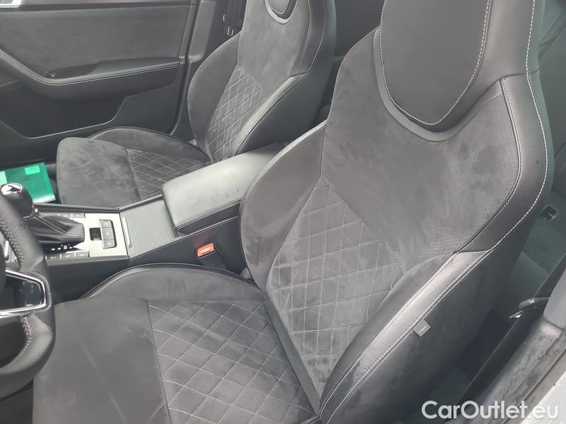  Skoda  Superb  (3V3)(2015) Supe.2.0TDI 147 SportLine Aut #8