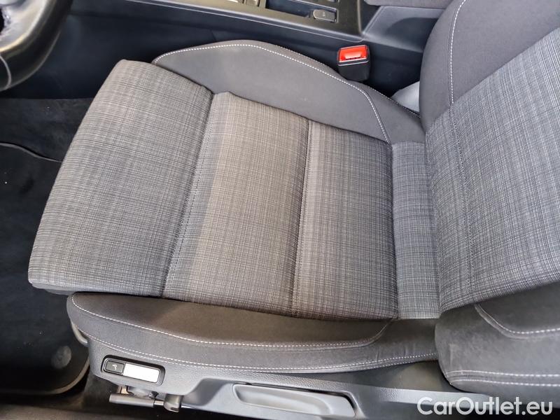  Volkswagen  Passat  Lim (CB2) (2019) Pas.2.0TDI 110 Business 4d #7