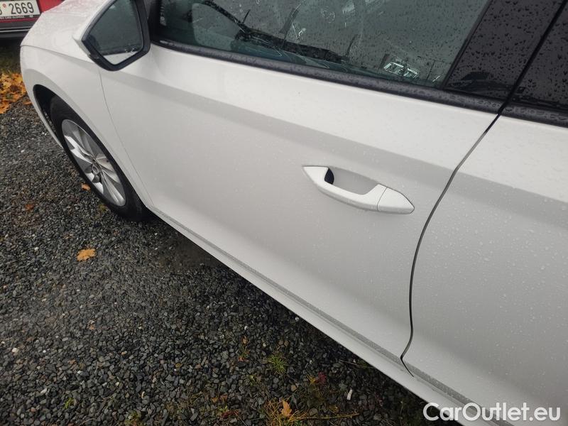  Skoda  Octavia  Combi (NX3)(2020) Oct.Com. 2.0TDI 85 Ambition AT #6