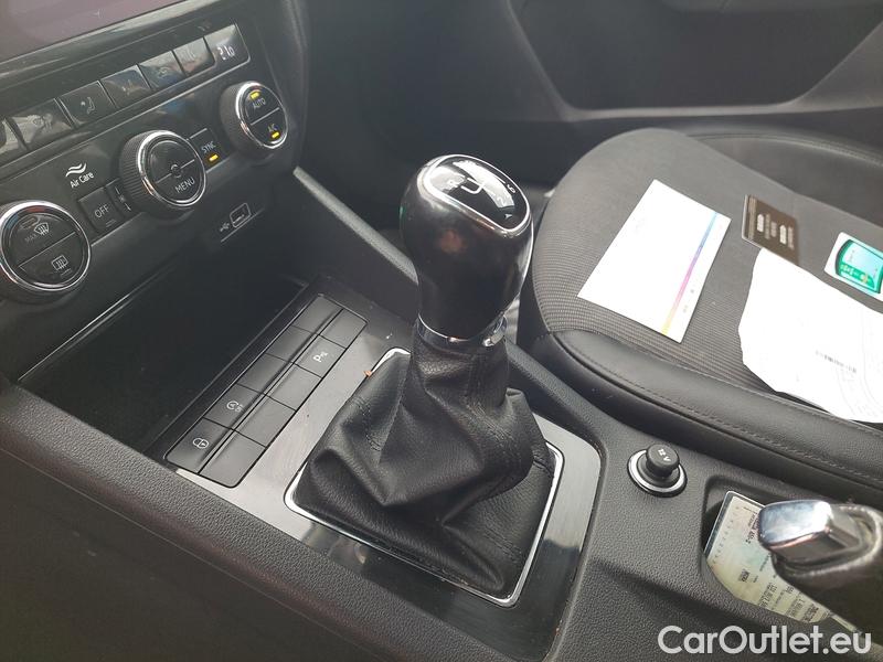  Skoda  Octavia  Combi (NX3)(2020)  Com TDI 110 Style #21