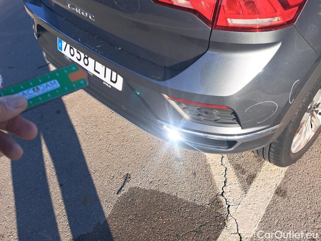  Volkswagen  T-ROC VOLKSWAGEN  / 2017 / 5P / todoterreno Advance 2.0 TDI 110kW (150CV) DSG (AC2) #9