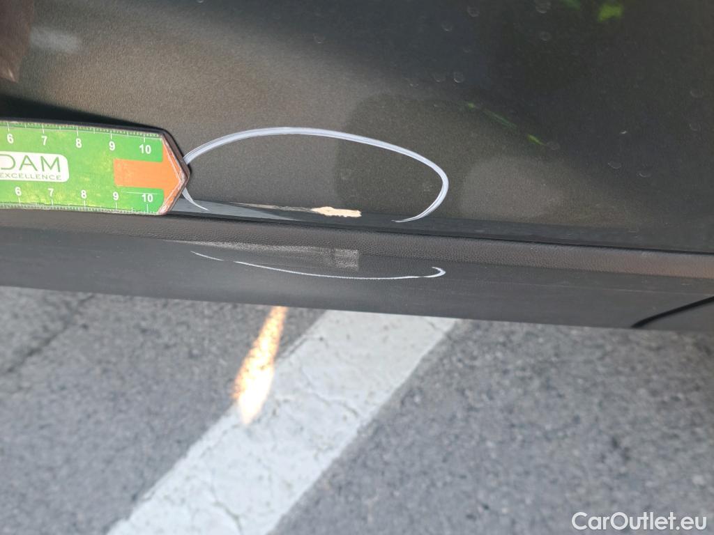  Volkswagen  T-ROC VOLKSWAGEN  / 2017 / 5P / todoterreno Advance 2.0 TDI 110kW (150CV) DSG (AC2) #8